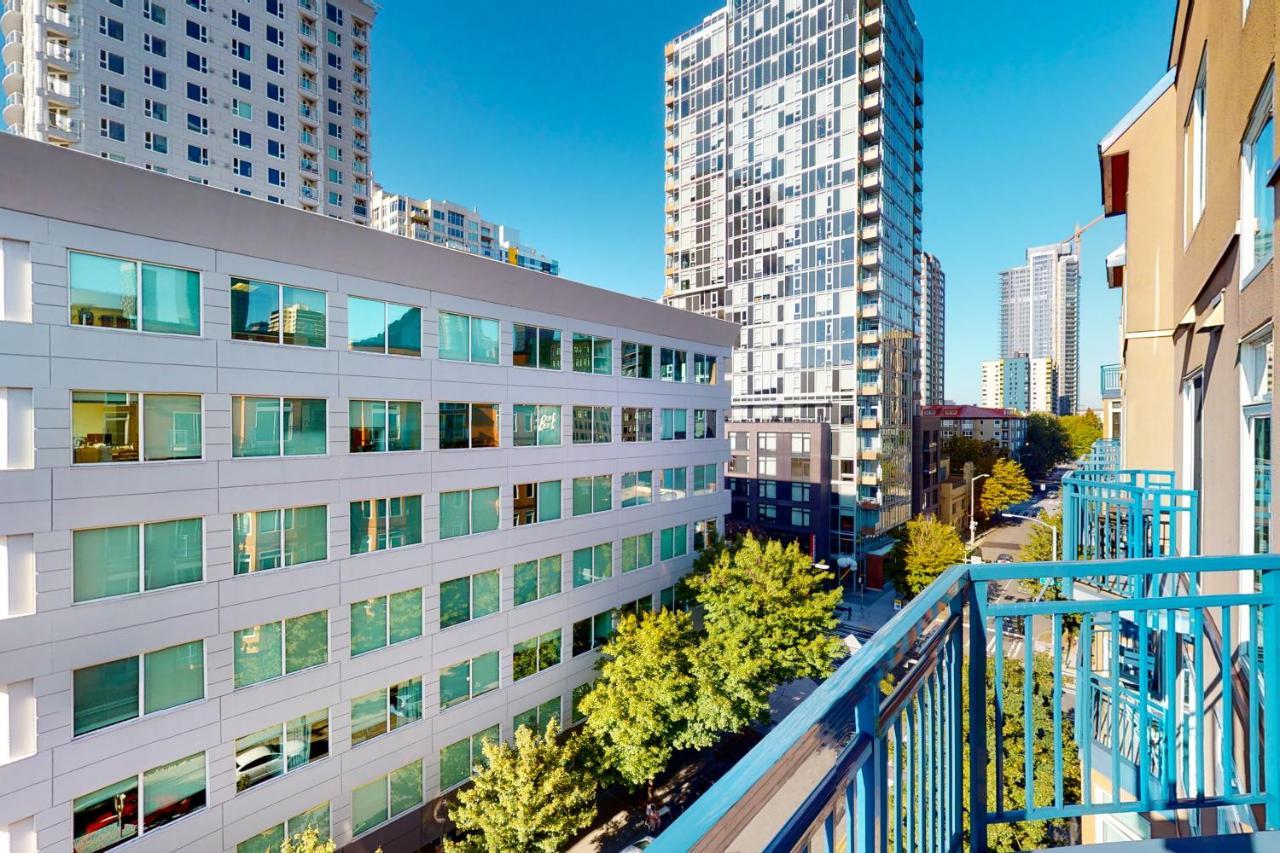 Belltown Court Sunset Suite Сиэтл Экстерьер фото