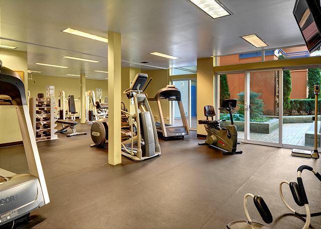 Belltown Court Sunset Suite Сиэтл Экстерьер фото